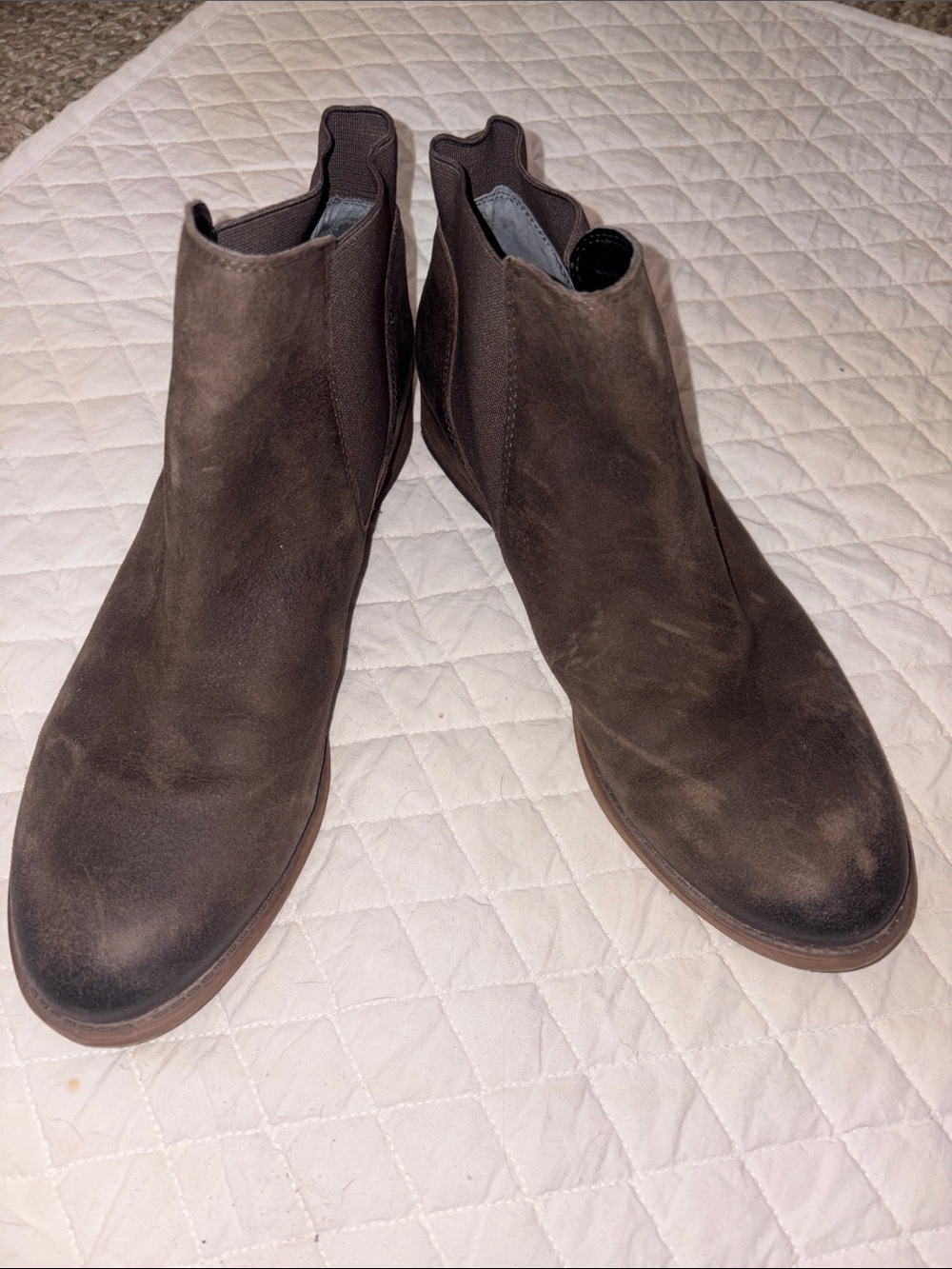 Franco Sarto women's sz 9.5 Dark Brown Suede Chukka Boots